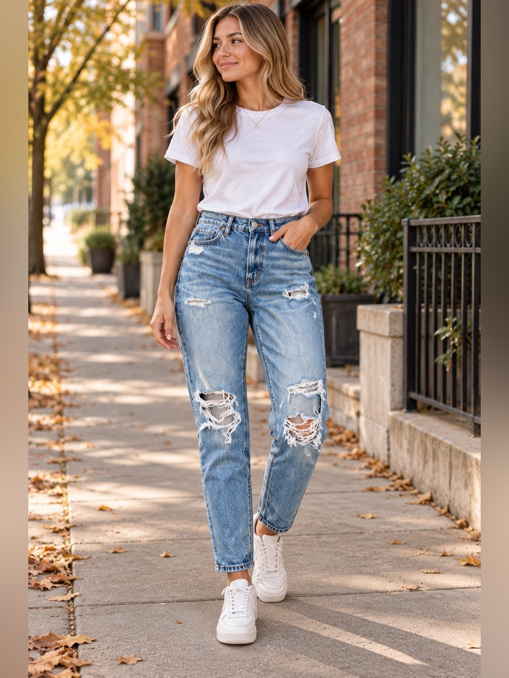 American Eagle size 4 regular mom jeans. Distressed. Excellent condition.
